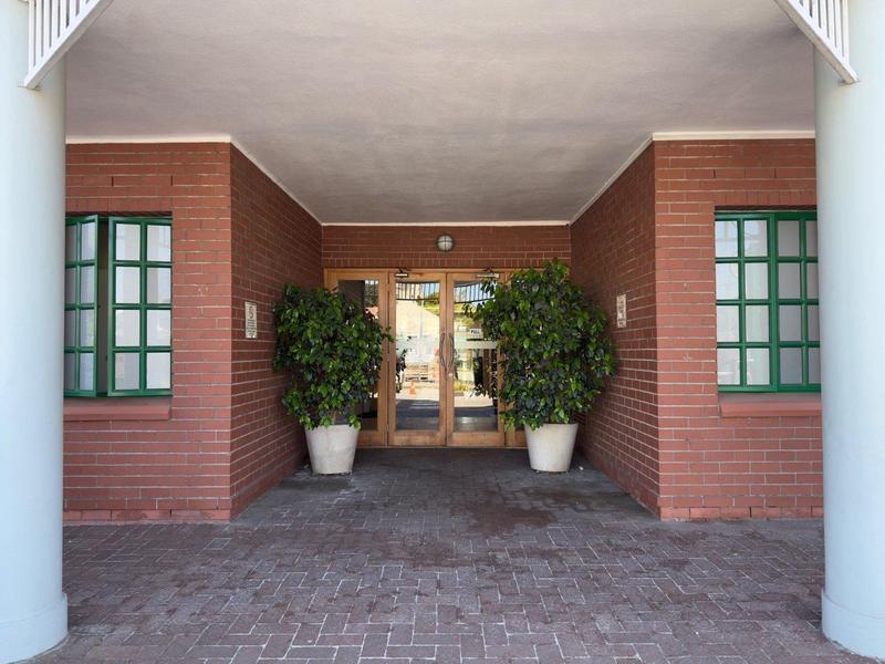 To Let commercial Property for Rent in Claremont Western Cape